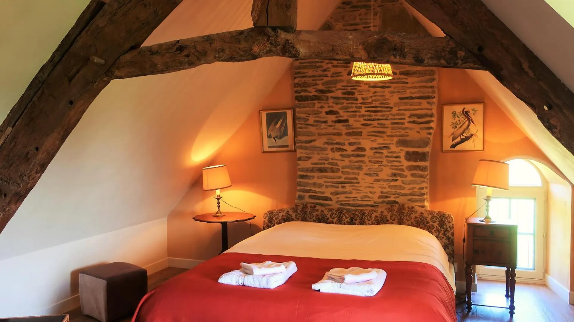 La Vieille Foulonniere : Une Maison De Famille Au Coeur De La Campagne Du Mont-Saint-Michel Pontorson 0*,  France