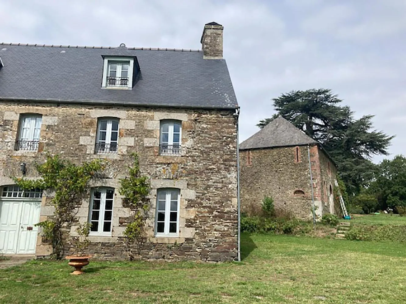 La Vieille Foulonniere : Une Maison De Famille Au Coeur De La Campagne Du Mont-Saint-Michel Pontorson Holiday home