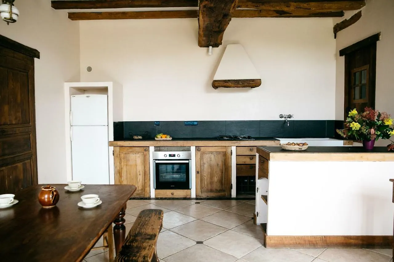 La Vieille Foulonniere : Une Maison De Famille Au Coeur De La Campagne Du Mont-Saint-Michel Pontorson 0*,