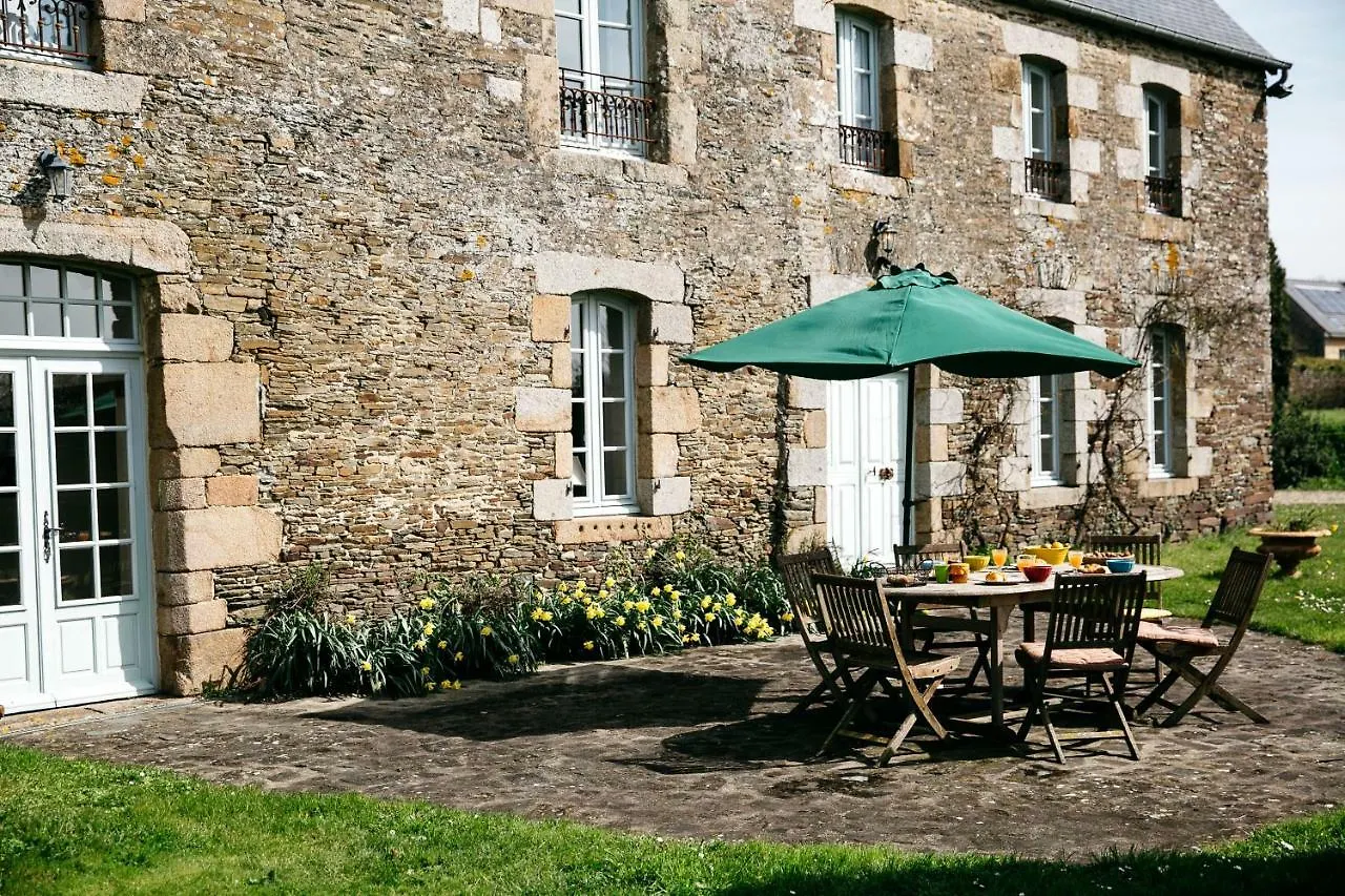 La Vieille Foulonniere : Une Maison De Famille Au Coeur De La Campagne Du Mont-Saint-Michel Pontorson 0*,  France